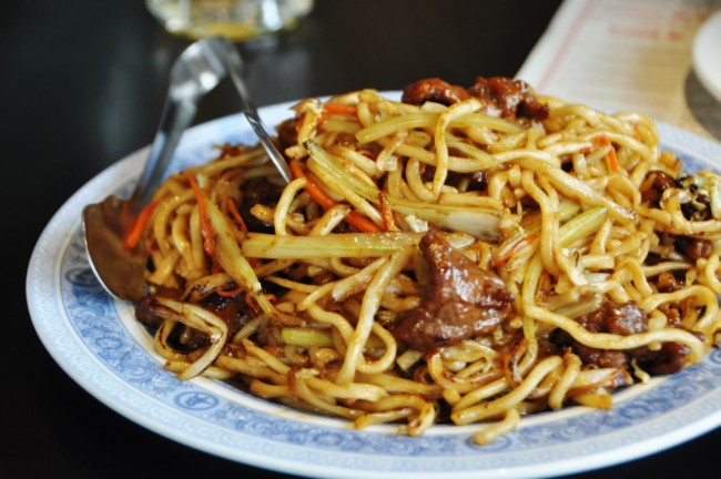 Chow Mein(炒面)-기본39元,돼지고기또는닭고기49元,소고기60元